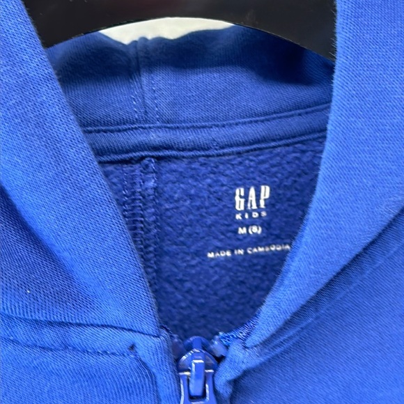 GAP - full zip two toned hoodie. Size 8 - Picture 2 of 4